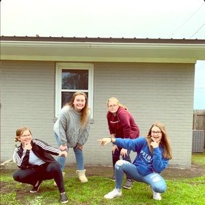 Meet your Posher, Regan